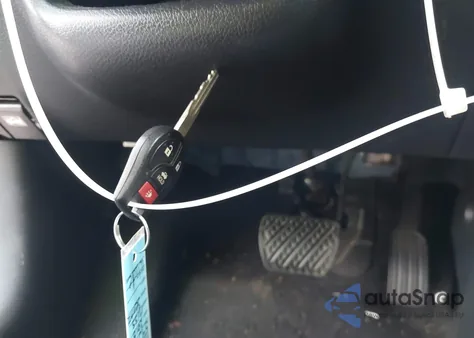 2018 Nissan Sentra S z USA, uszkodzony, nr VIN 3N1AB7AP2JY325164